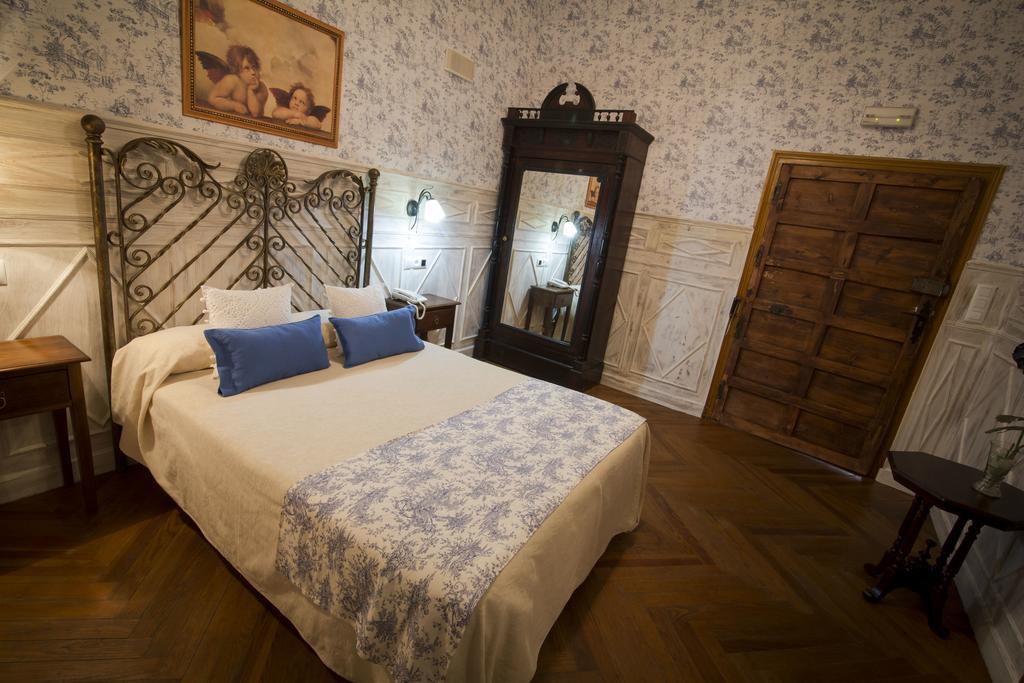 Готель Hospederia Real Casona La Beltraneja Бельмонте Екстер'єр фото